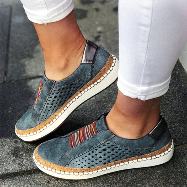 Chaussures talons hauts cuir marine à rayures tendance