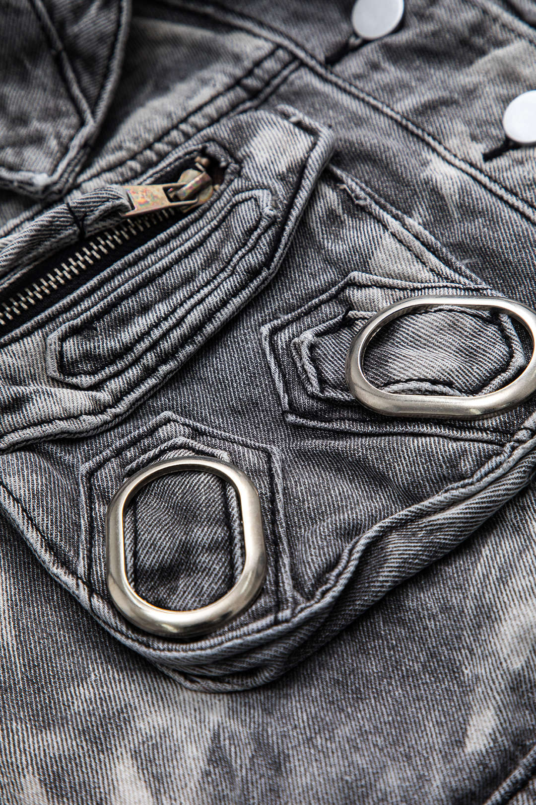 Veste denim croppée grise métallisée style urbain