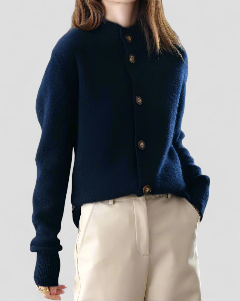 Gilet en maille boutonné pour femme 1