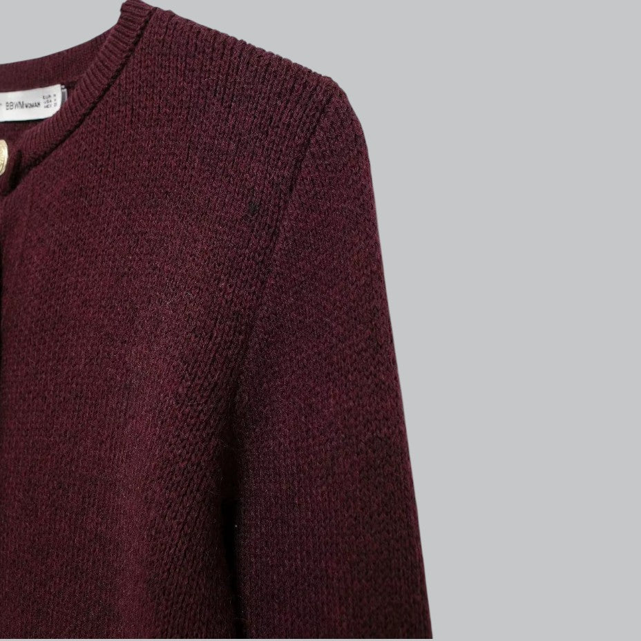 Gilet en maille douce avec boutons dorés 4