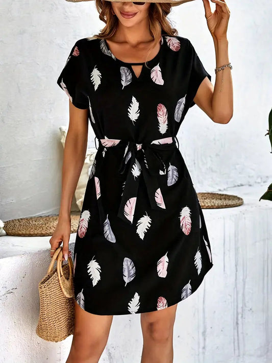 Glamyra™ – Robe femme élégante à col rond avec Détails Modernes