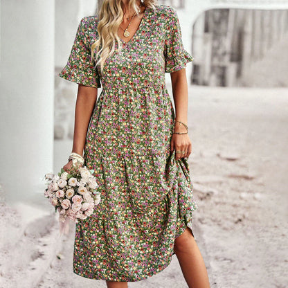 Robe Été Féminine Florale avec Décolleté et Jupette Flottante