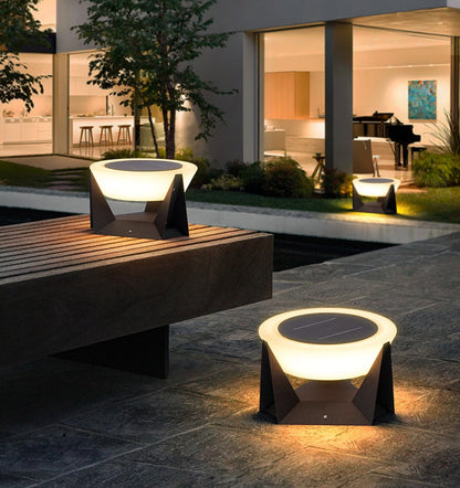 Lampe LED Extérieur Solaire Design Géométrique