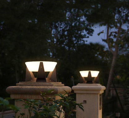 Lampe LED Extérieur Solaire Design Géométrique