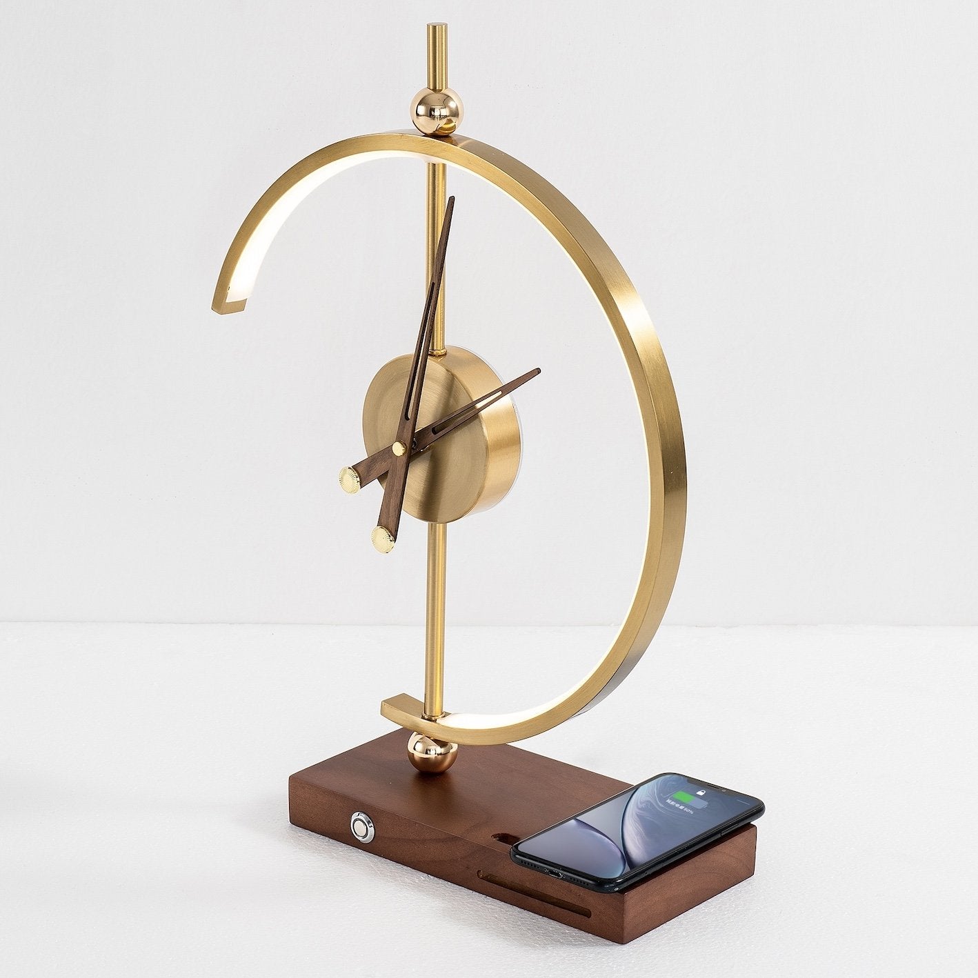Horlogia™ – Lampe Pour Table De Nuit Chargeur + Horloge Intégrés