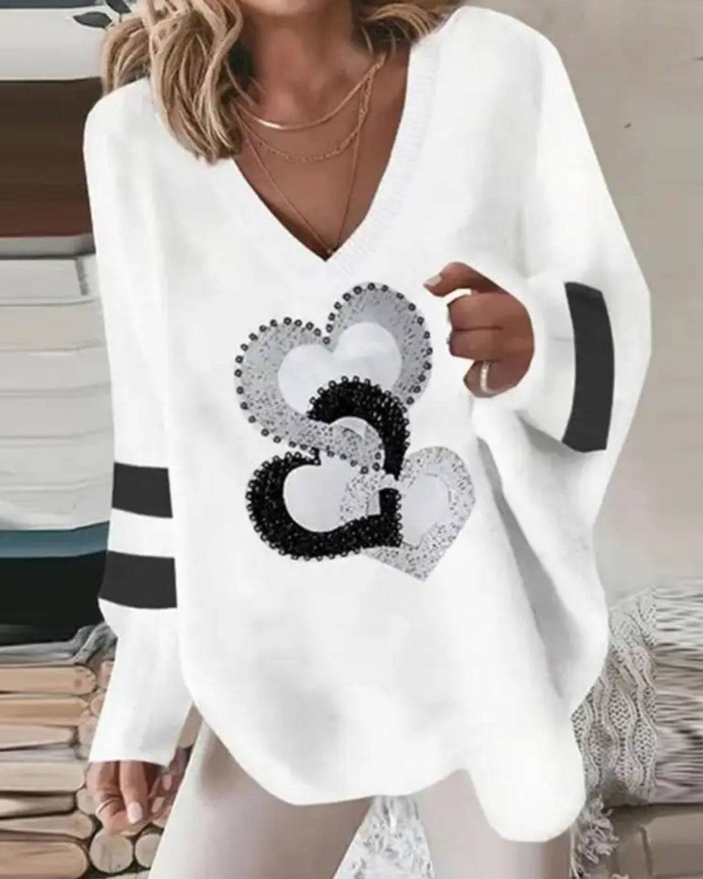 Pull Femme Col V Manches Longues à Imprimé Cœur - PanierRoyale