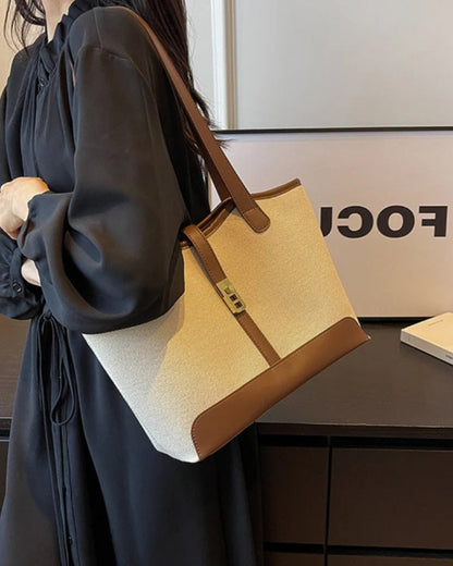 Sac à Épaule en Toile avec Détails Cuir et Fermeture à Bouton