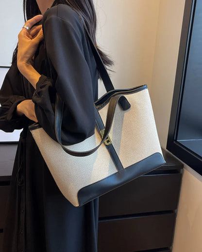 Sac à Épaule en Toile avec Détails Cuir et Fermeture à Bouton