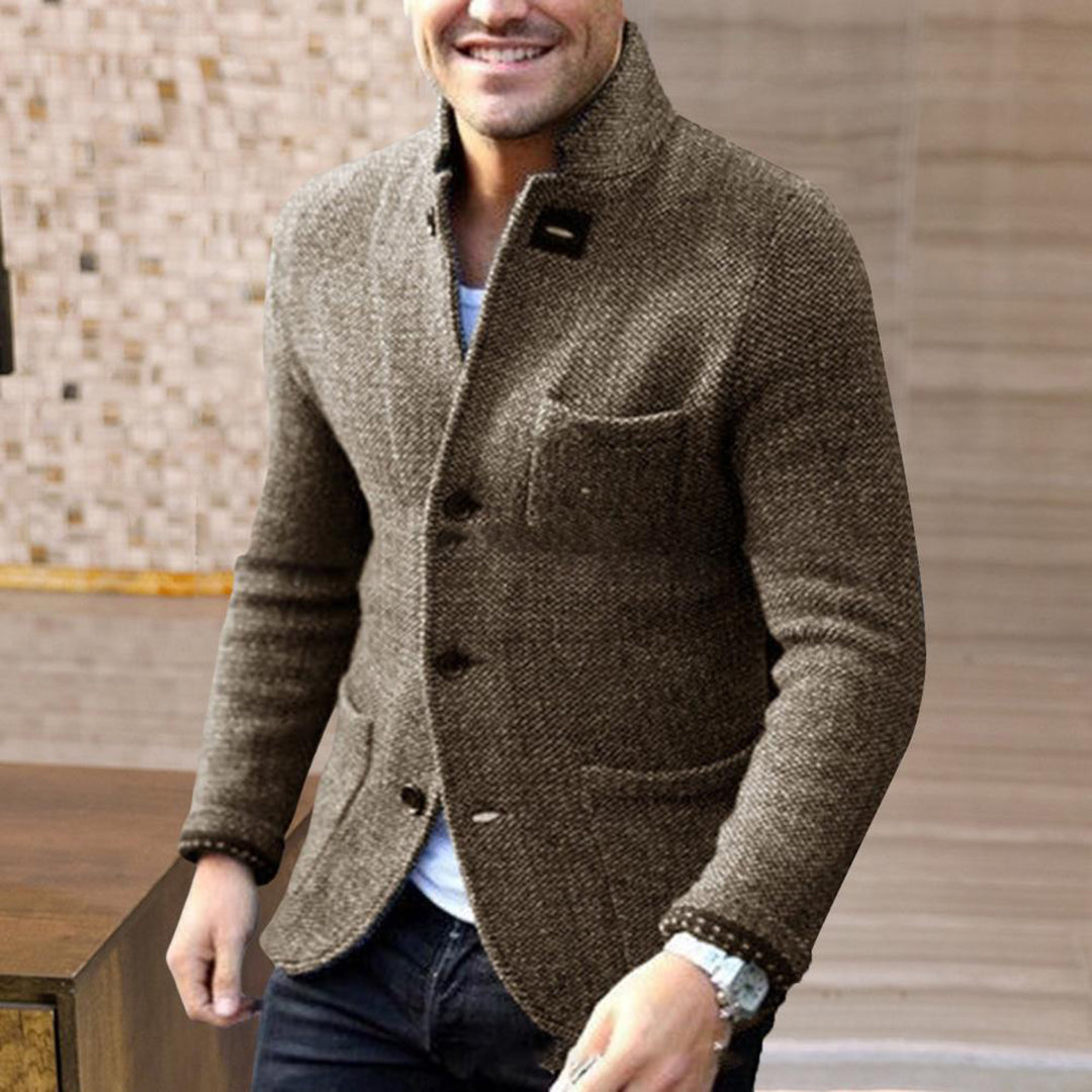 Cardigan tricoté avec boutons