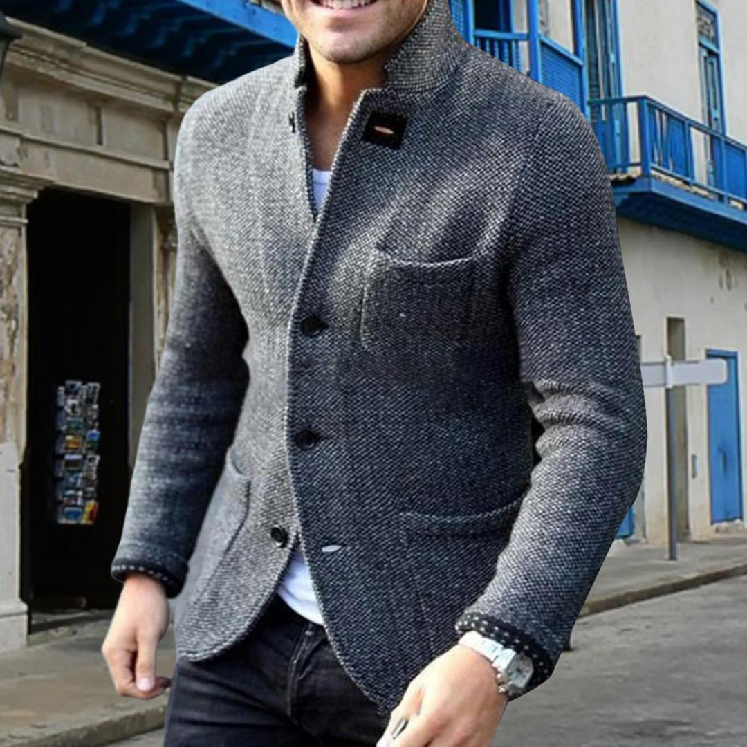 Cardigan tricoté avec boutons