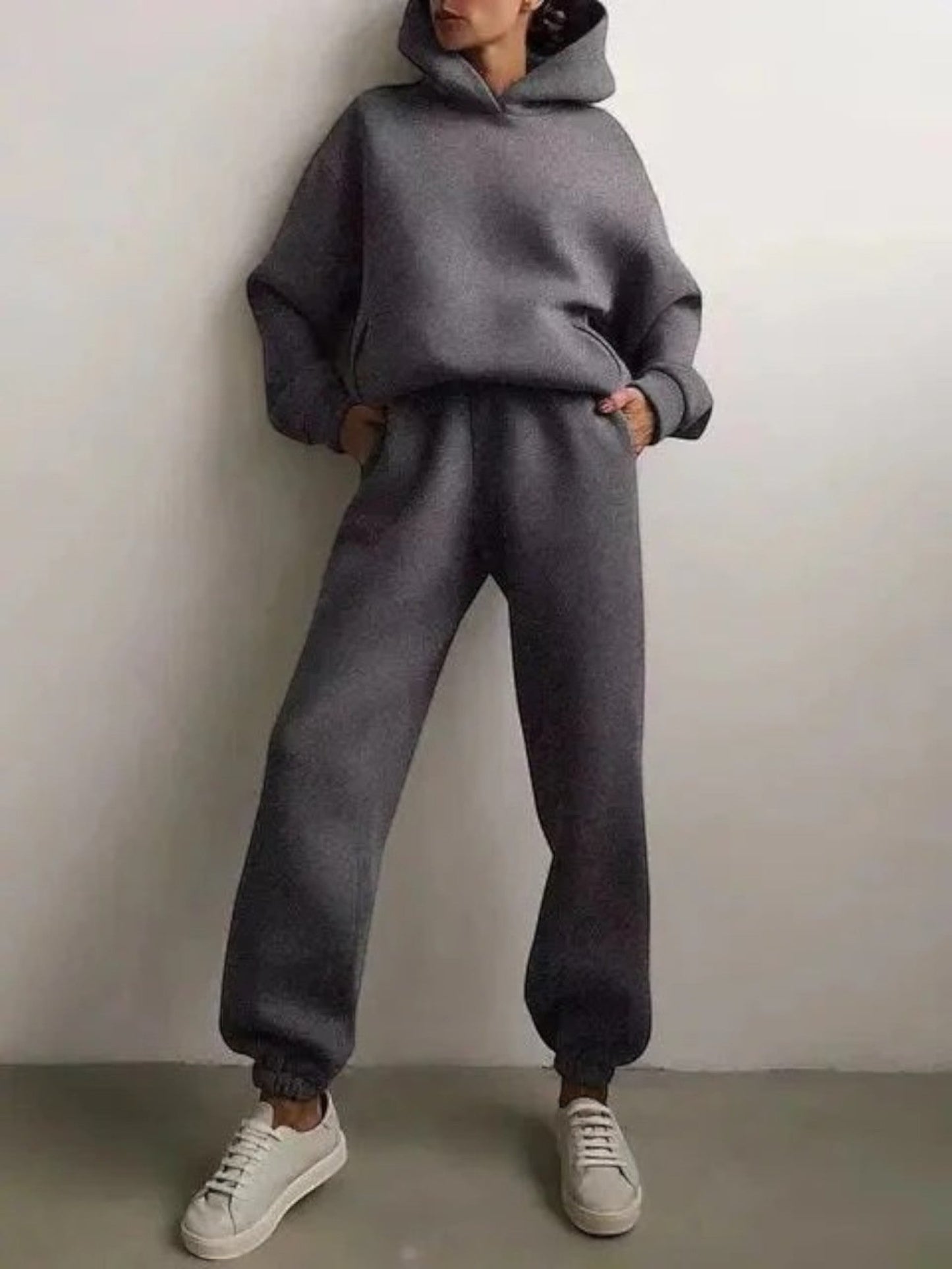 Sweat À Capuche Femme Élégant Et Pantalon Jogging