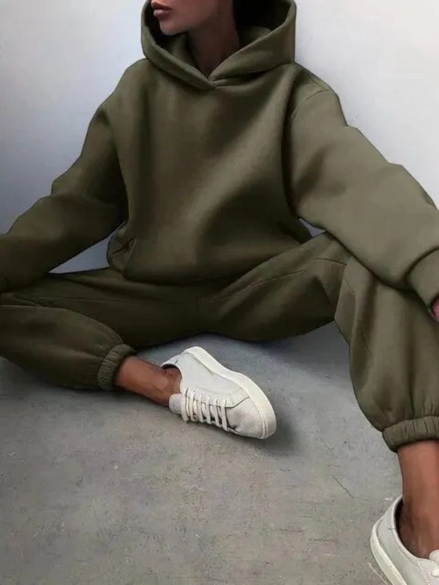 Sweat À Capuche Femme Élégant Et Pantalon Jogging