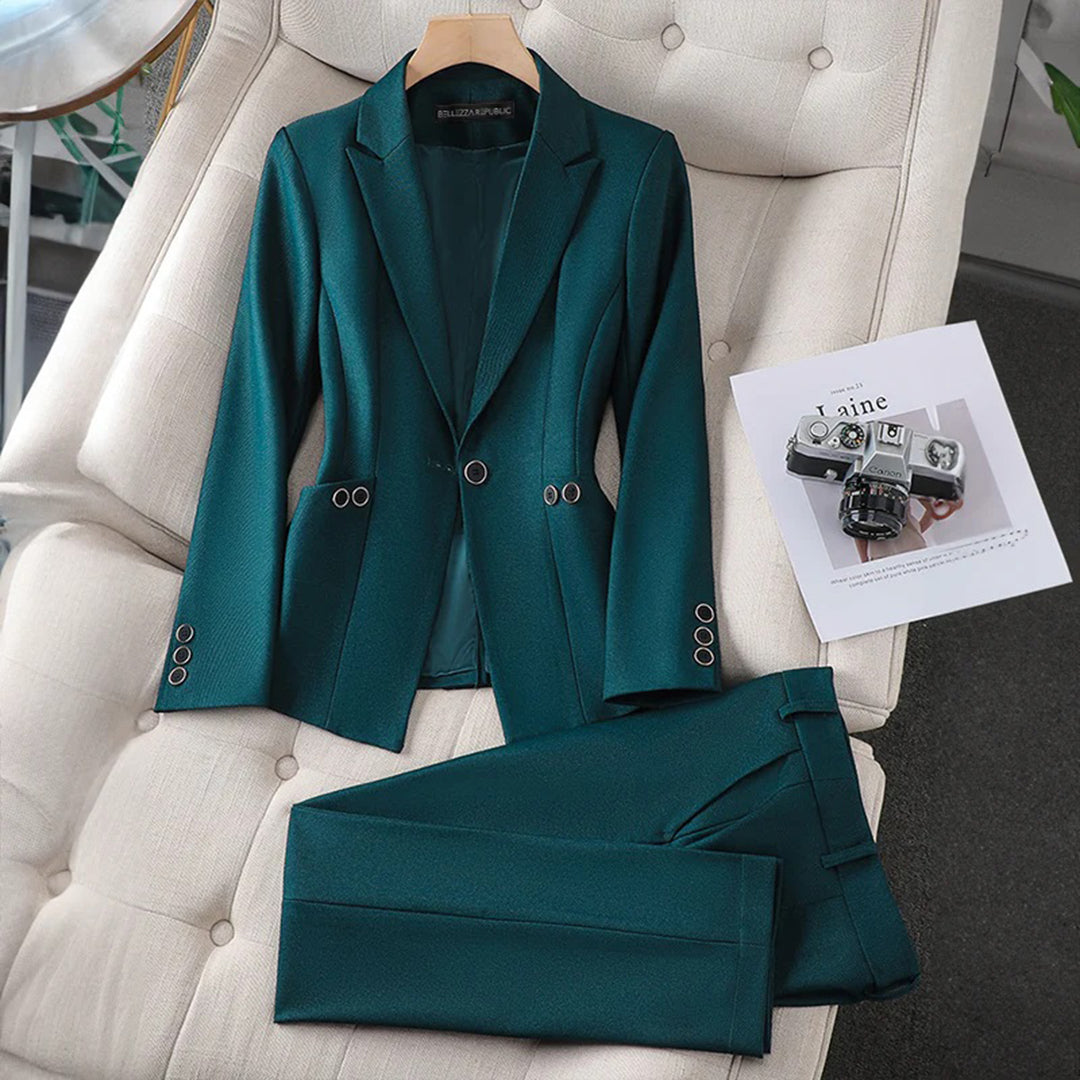 Costume Tailleur Femme Chic et Élégant