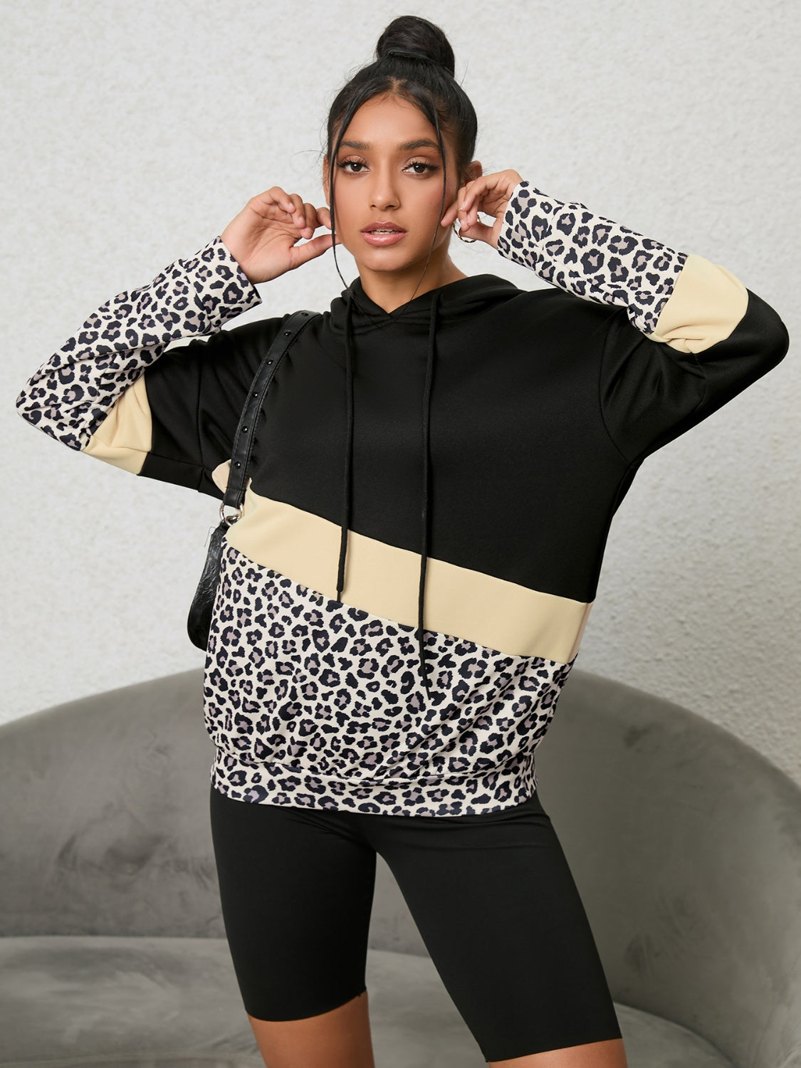 Sweat à Capuche Léopard Fuchsia pour Femme et Homme - PanierRoyale