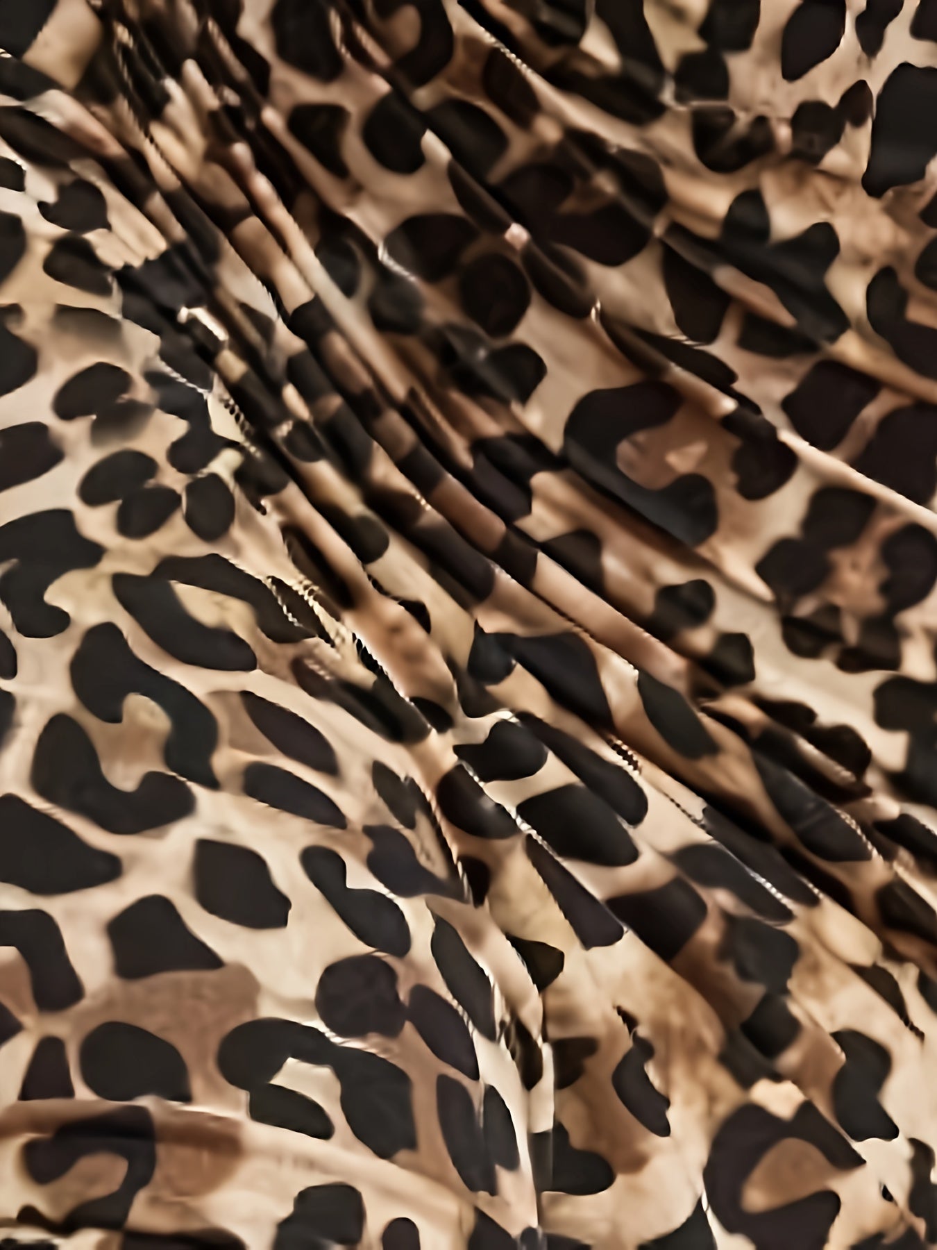 Leophria™ – Robe Léopard Moulante Femme Mi-Longue Sexy