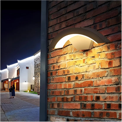 LumiGuard™ – Applique Murale Extérieure avec Détection de Mouvement