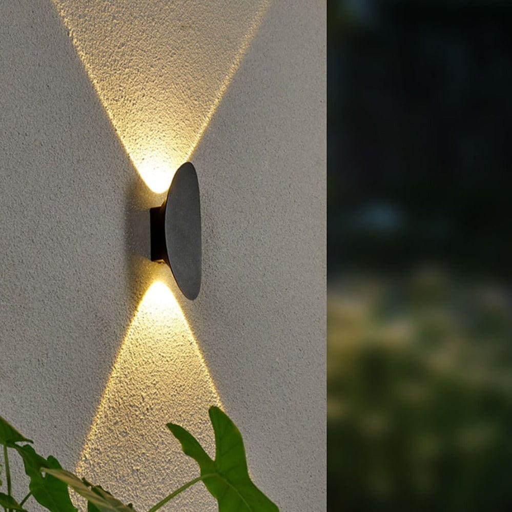 LumièreExtérieure™ – Applique Murale Extérieure Élégante LED Résistante IP65