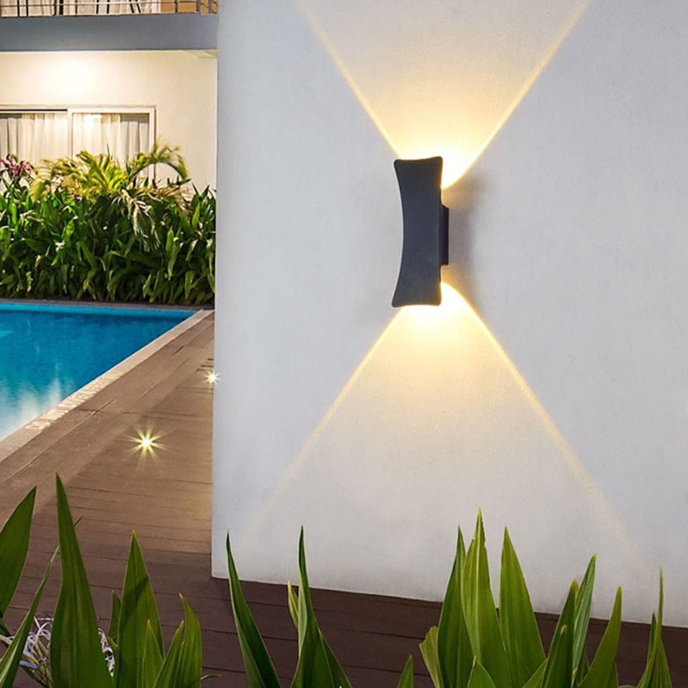 LumièreExtérieure™ – Applique Murale Extérieure Élégante LED Résistante IP65