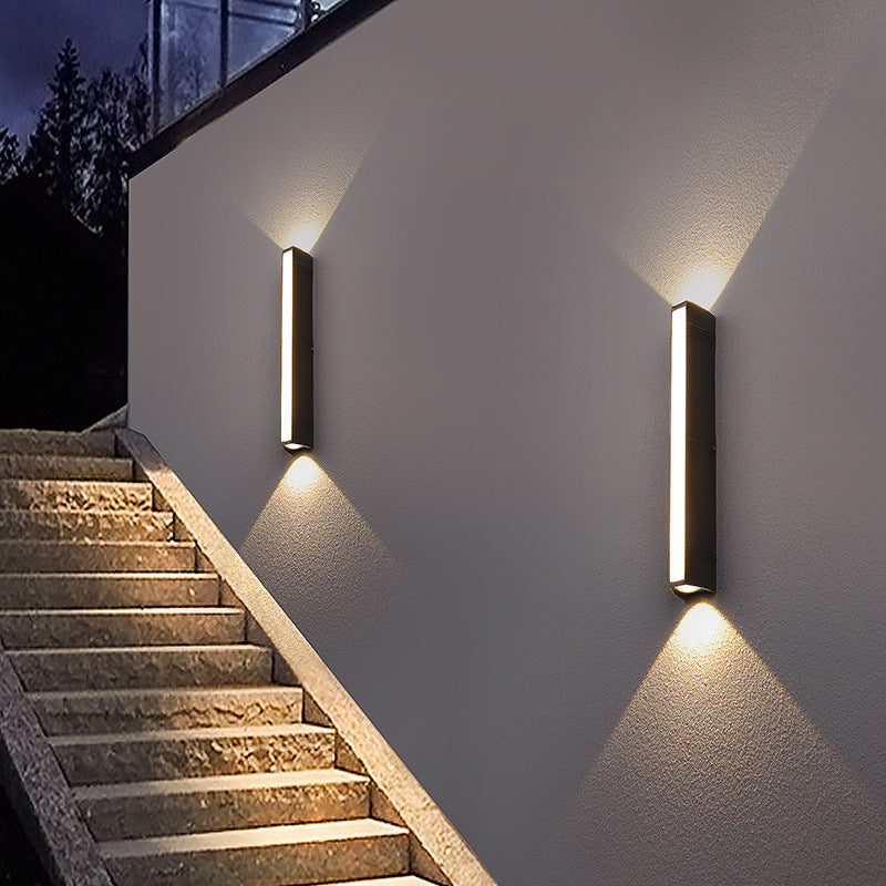 LumièreExtérieure™ – Applique Murale Extérieure Étanche en Aluminium Durable
