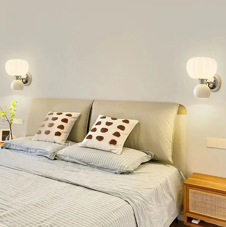 LumièreModerne™ – Applique Murale Design Énergétique en Crème