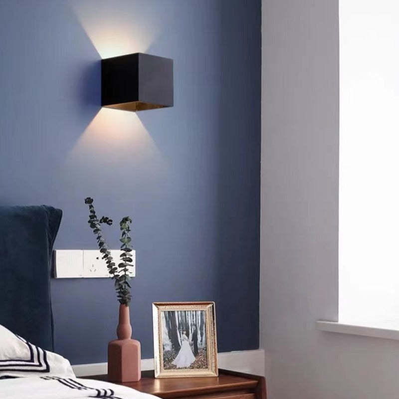 LumièreModerne™ – Applique Murale LED Étanche en Aluminium