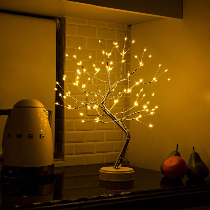 Lumivora™ – Lampe de Table LED Décorative en Forme d’Arbre de Lumière