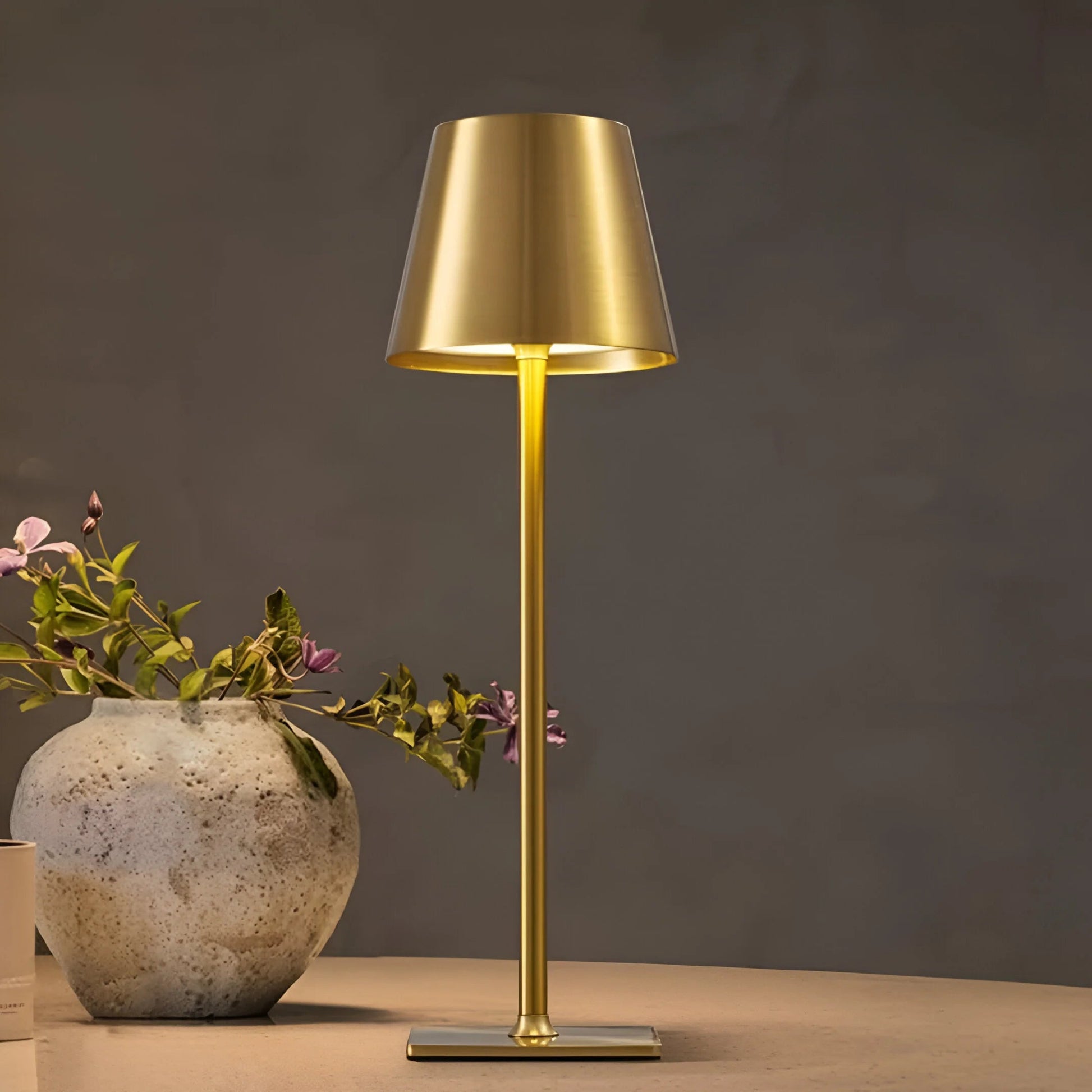 LumoGlow™ – Lampe de Table Sans Fil Rechargeable Éclairage Dimmable