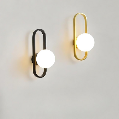 Lumora™ – Applique Murale Design Métal & Verre Dépoli avec Ampoule LED Incluse
