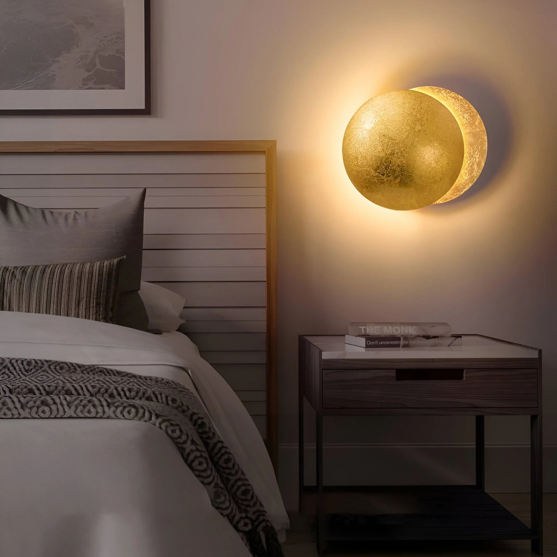 LunarGlow™ – Applique Murale Design Métal Argenté Éclairage Ajustable