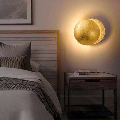 LunarGlow™ – Applique Murale Design Métal Argenté Éclairage Ajustable