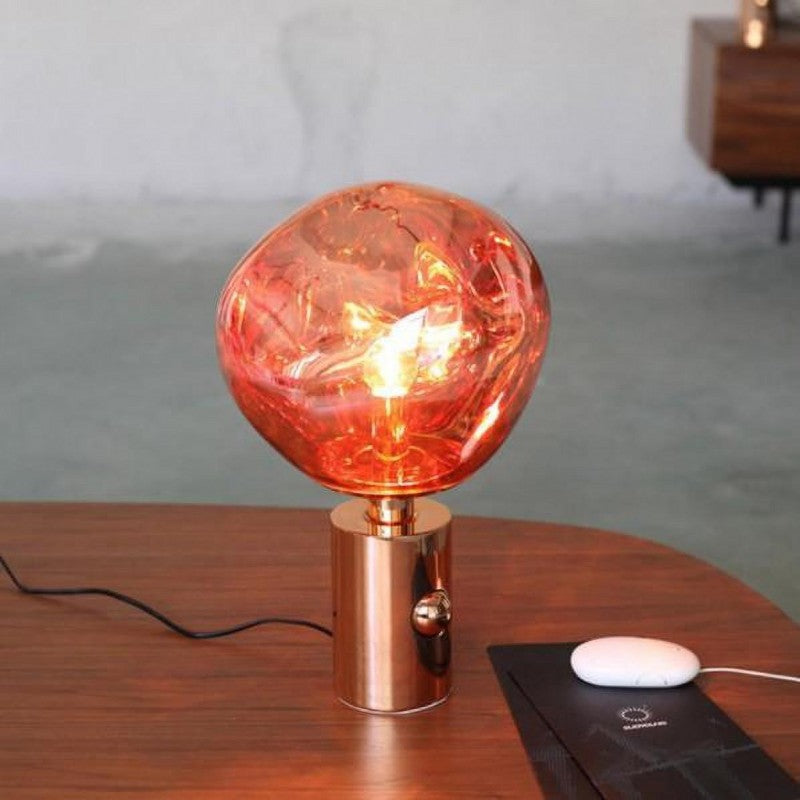 Lustrava™ – Lampe de Table Design Métal et PVC Élégante