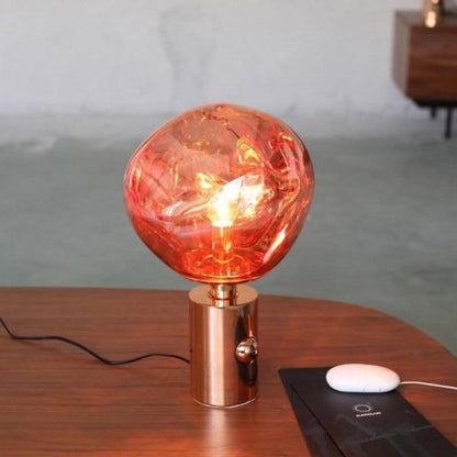 Lustrava™ – Lampe de Table Design Métal et PVC Élégante