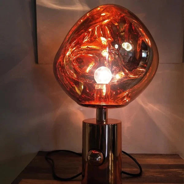 Lustrava™ – Lampe de Table Design Métal et PVC Élégante