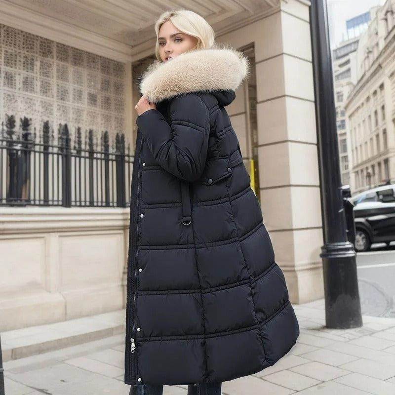 Manteau femme élégant avec ceinture et capuche