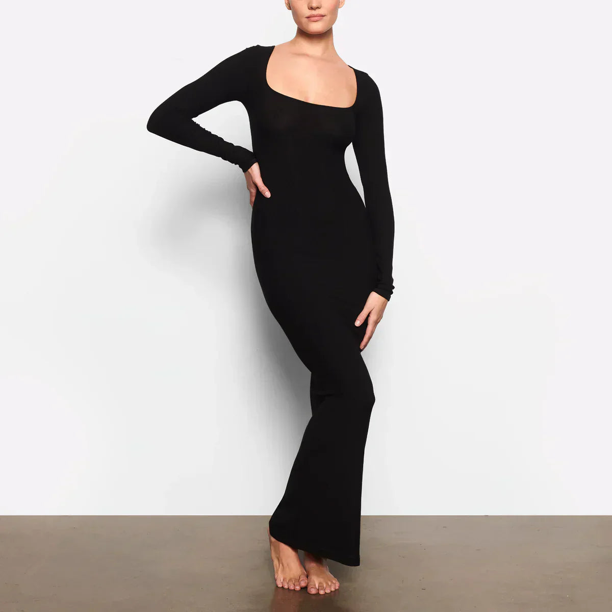 Robe Longue Noire Moulante Manches Longues - BerlinGlamour