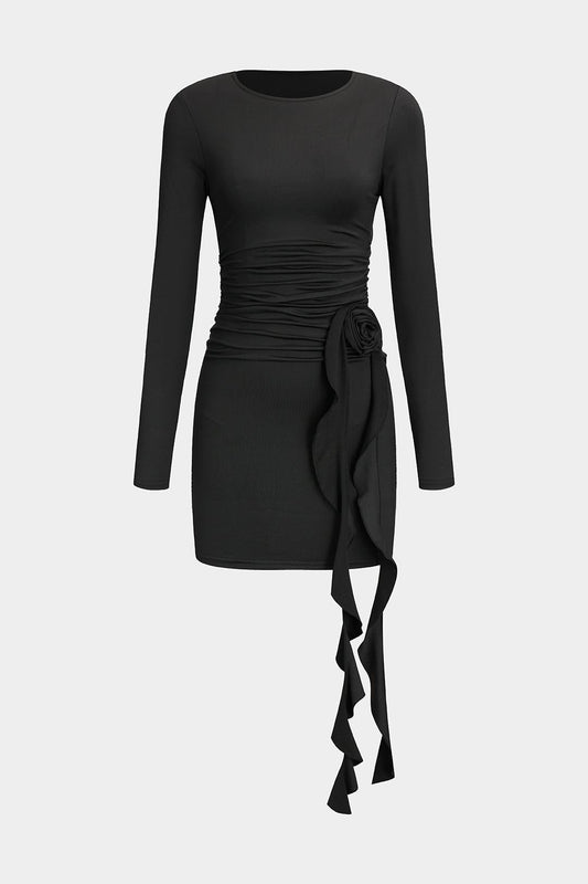 Robe Noire Courte Élégante avec Manches Longues et Fleur - BerlinGlamour