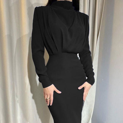 Robe Féminine Col Haut Manches Longues Élégante