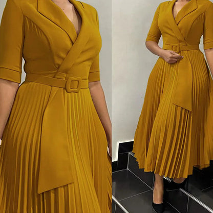 Robe Courte Plissée Élastique avec Ceinture Adjustative