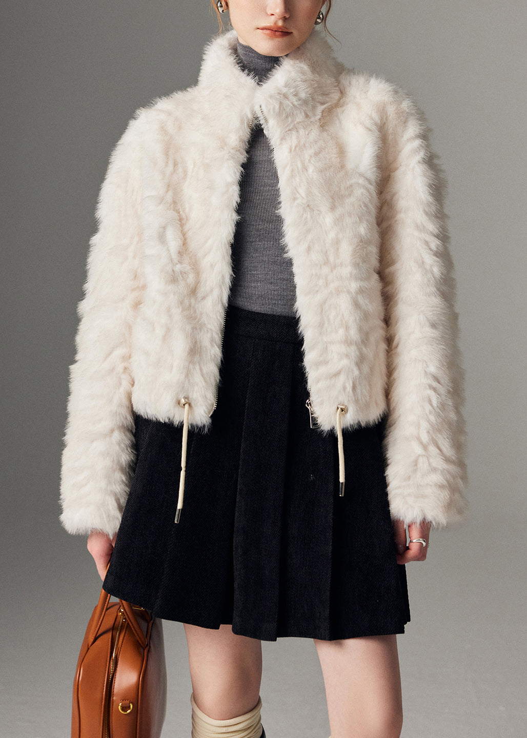 Chaud manteau hivernal en cuir blanc à capuche fourrée - EasyApparels