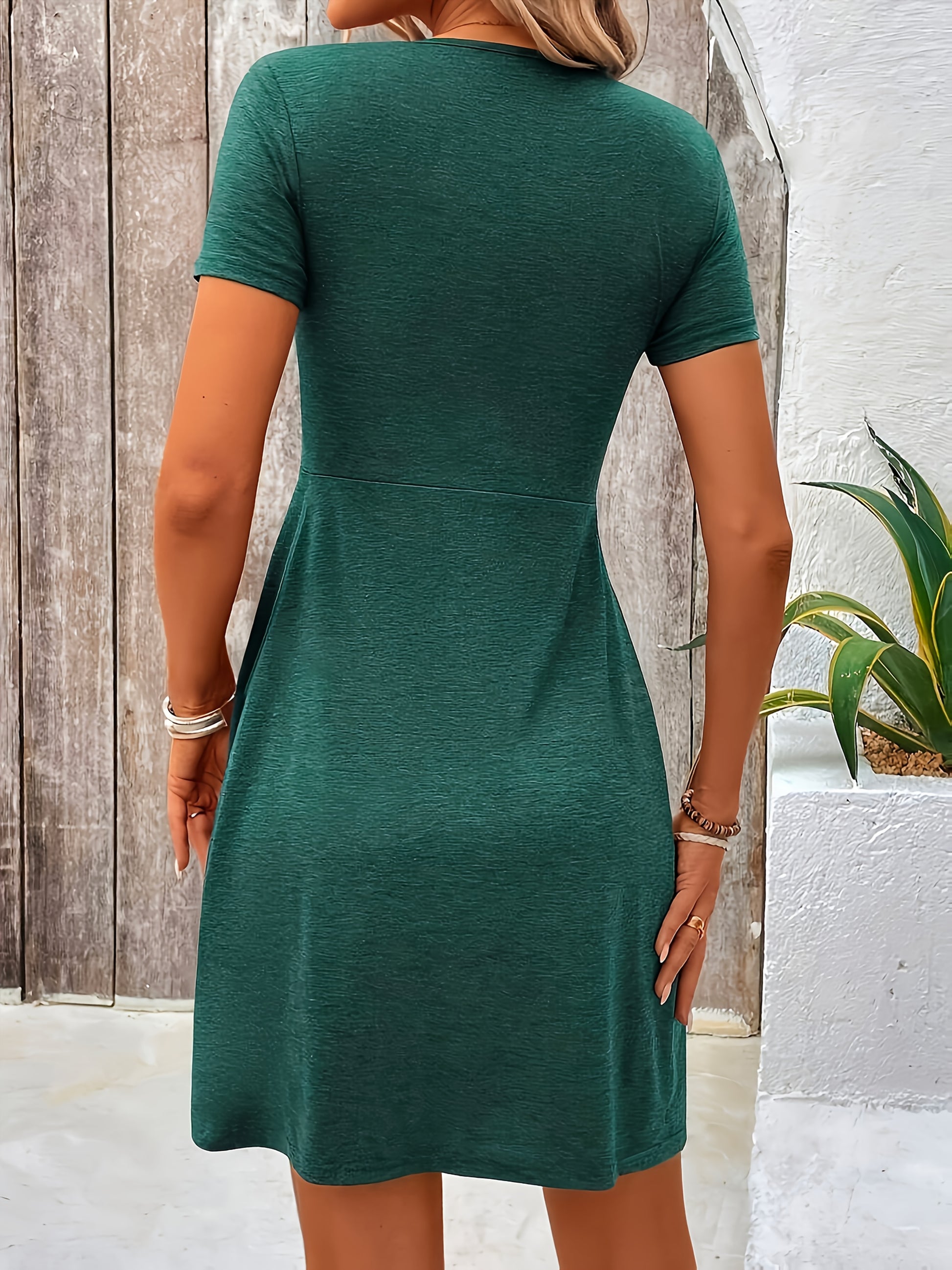 Nolessa™ – Robe d’Été Mi-Longue Femme Fluide avec Détail Torsadé Chic