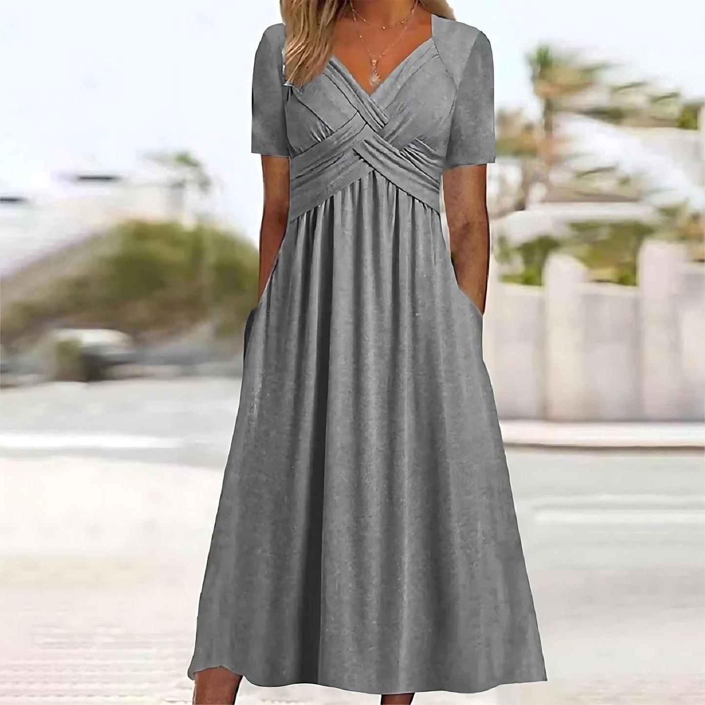 Robe Été Décolleté en V Féminine et Chique