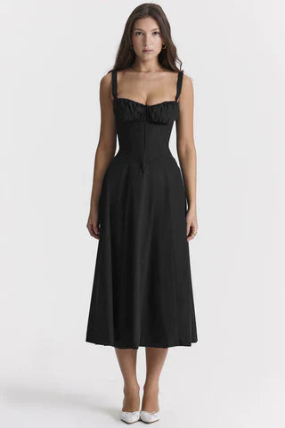Robe Noire Corsage avec Bretelles et Coupe A-Ligne