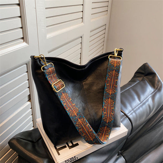 Sac à Main Cuir Vintage Féminin Élégant - BerlinGlamour