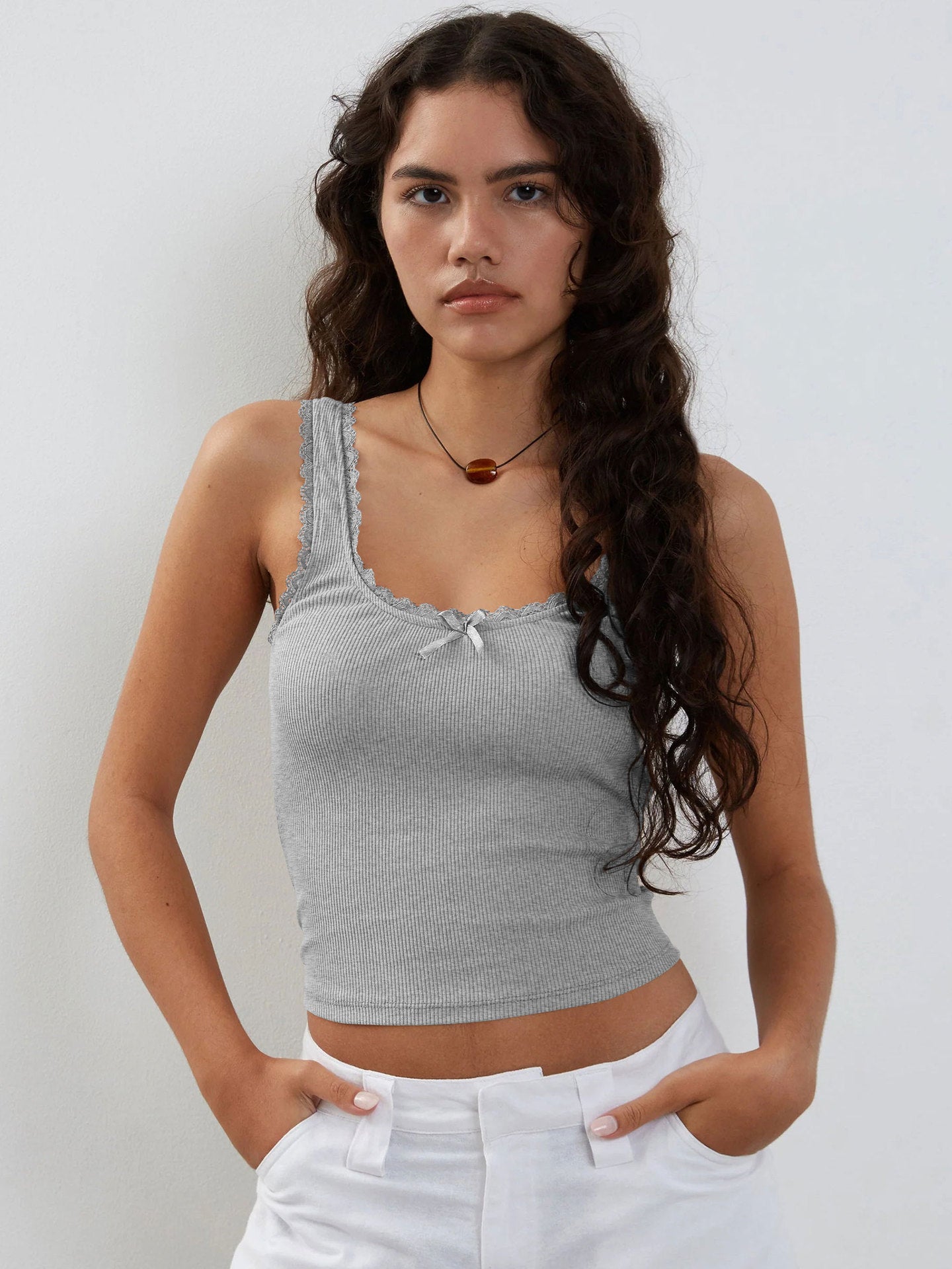 Top femme décolleté tendance