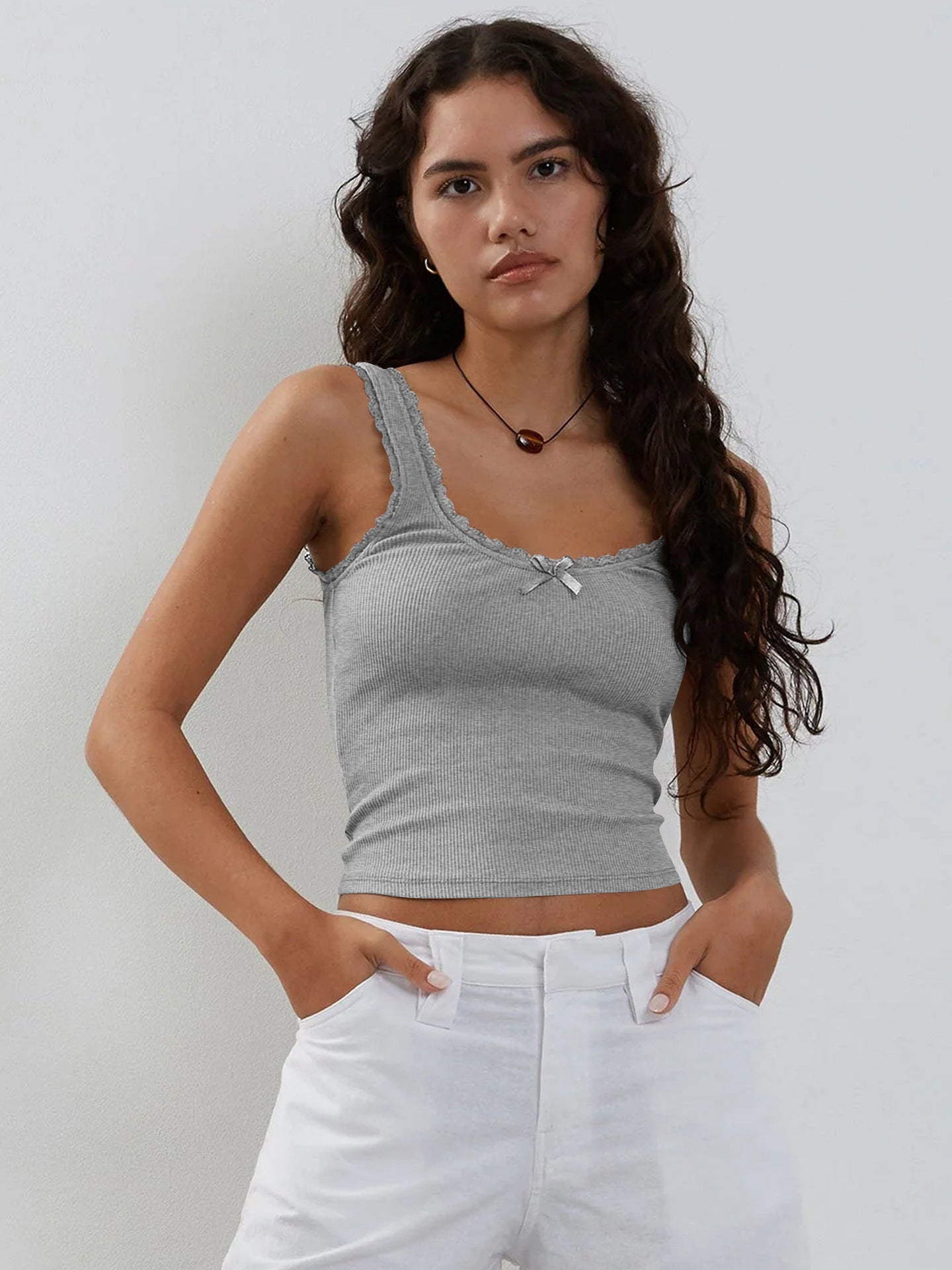 Top femme décolleté tendance