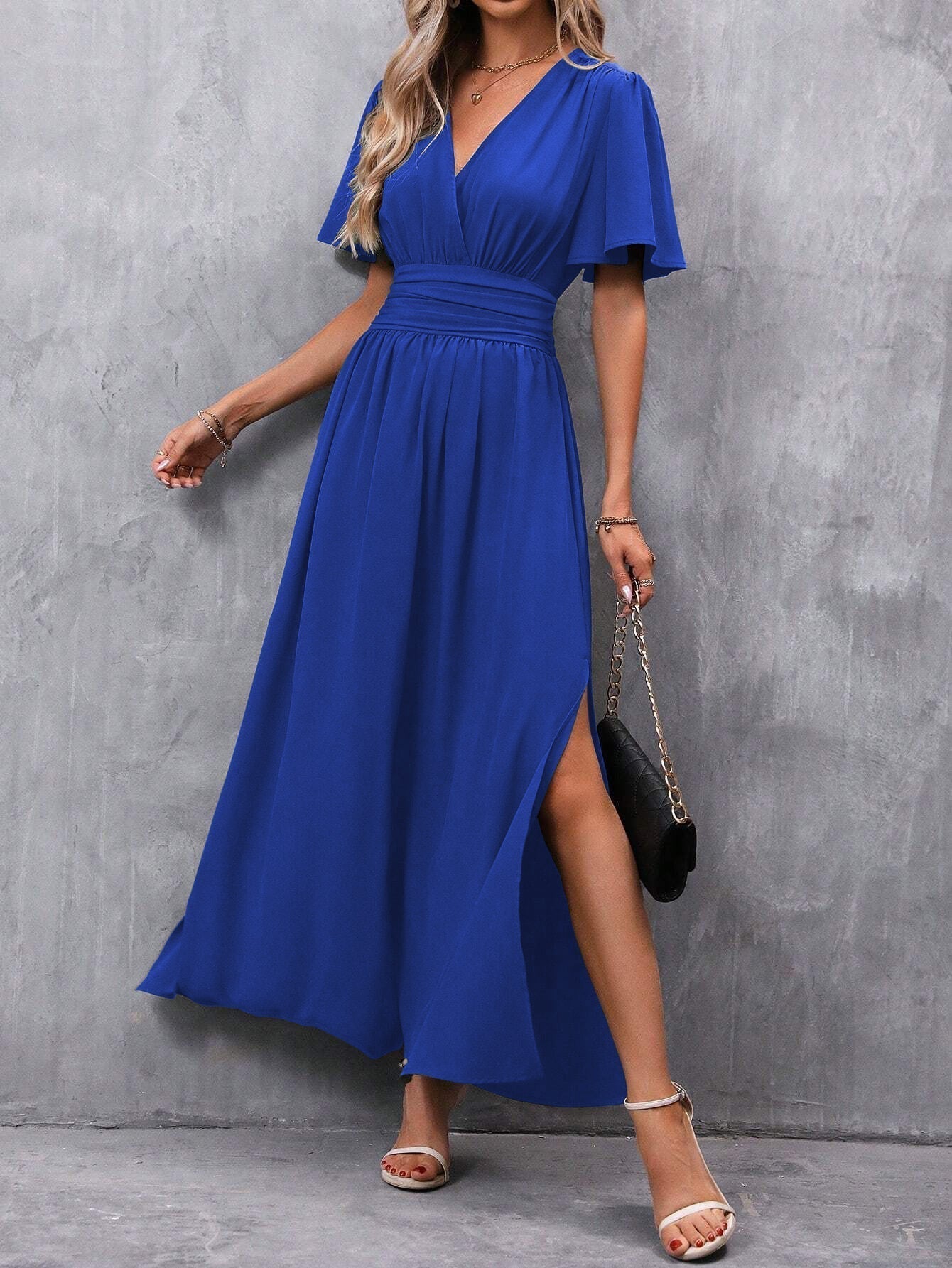 Robe Soirée Noire Élégante Col en V