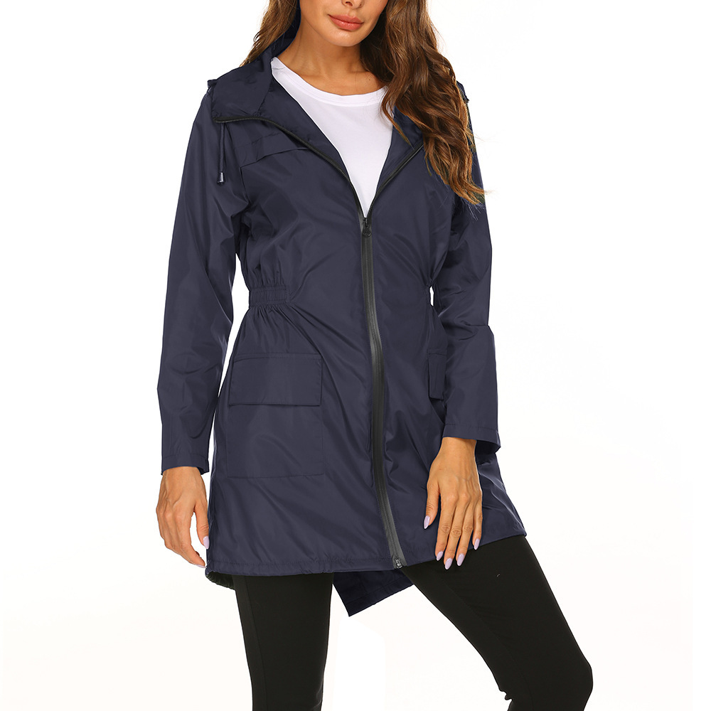 Veste imperméable femme longue avec capuche et manches ajustables