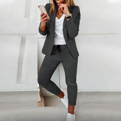 Costume Femme Tailleur Chic et Élégant