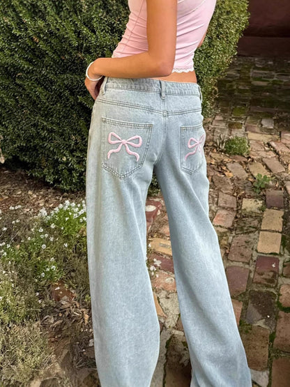Jean Large Femmes avec Broderies Fantaisies et Coupe Moderne