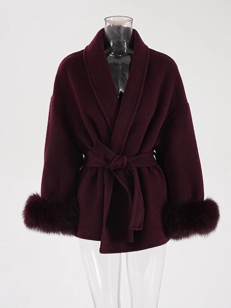 Manteau femme hiver court avec col en fausse fourrure élégant
